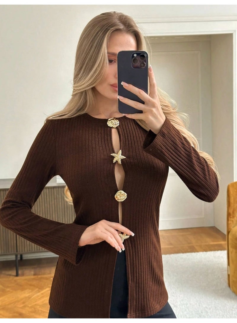 SHEIN Women's Autumn/Winter Elegant Knitted Ribbed Metallic Button Decor Flare Sleeve Hollow Out Casual Commuter Long Sleeve Fitted T-Shirt, Coffee Brown - Image 3